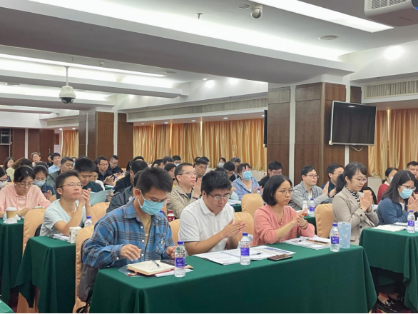 以诚取信助发展·以信取胜赢未来